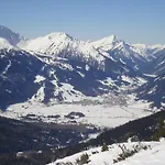 Luttinger 아파트 *